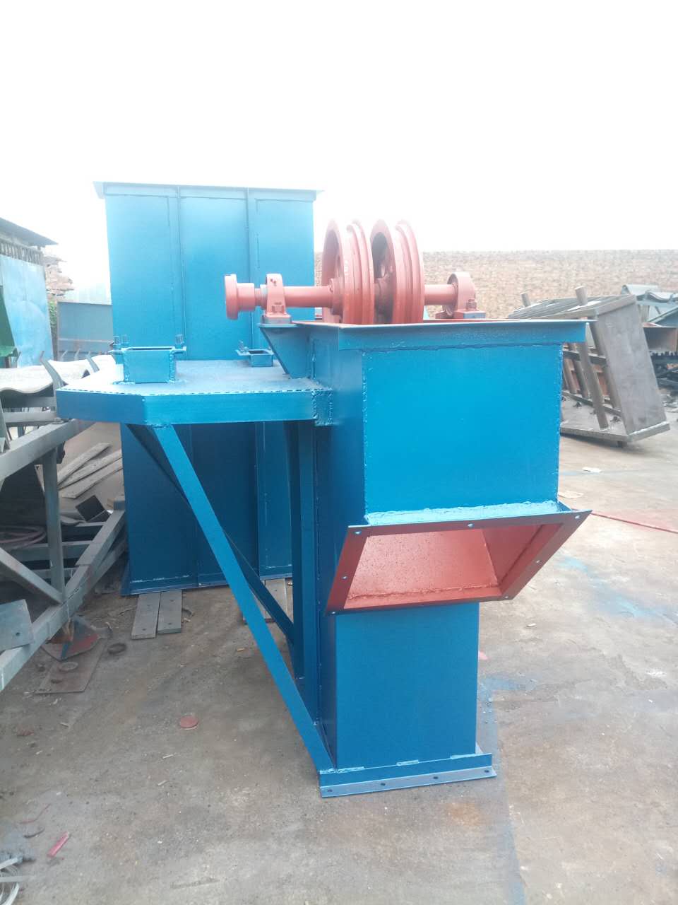 斗式提升機防漏結構改造后的優勢有哪些？